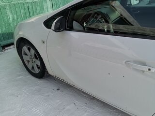 2012 Opel Astra GTC J Рестайлинг, белый, 630000 рублей, вид 1