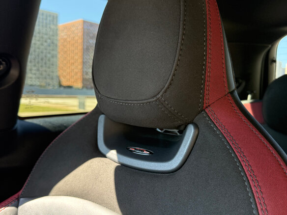 2018 Mini Hatch JCW III (F55/F56) Рестайлинг, чёрный, 2930000 рублей - вид 13