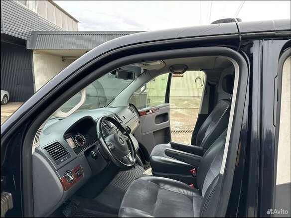 2012 Volkswagen Multivan T5 Рестайлинг, чёрный, 2750000 рублей - вид 6