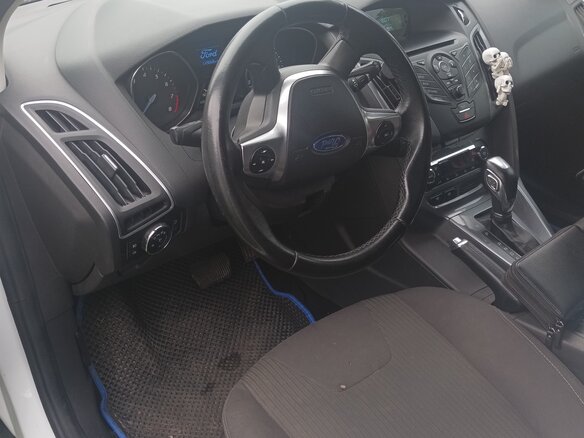 2013 Ford Focus III, белый, 1030000 рублей - вид 6