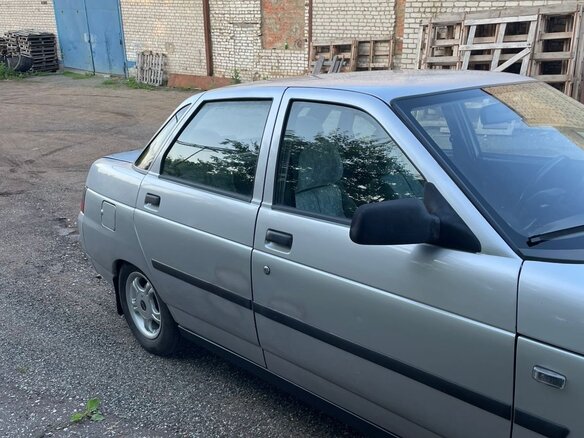 2002 Lada (ВАЗ) 2110, серебристый, 200000 рублей - вид 6