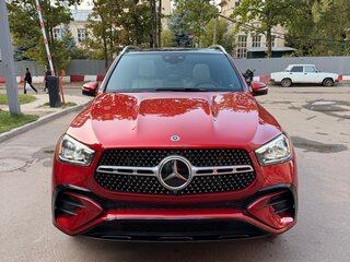 2025 Mercedes-Benz GLE 350 II (V167) Рестайлинг, красный, 9500000 рублей, вид 2