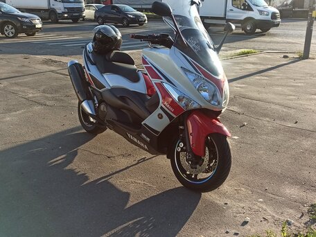 2011 Yamaha TMAX, красный, 750000 рублей, вид 1