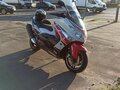 2011 Yamaha TMAX, красный, 750000 рублей