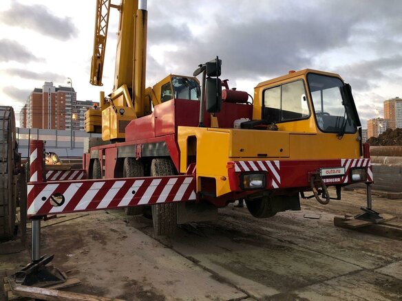 1994 Liebherr LTM краны с телескопической стрелой