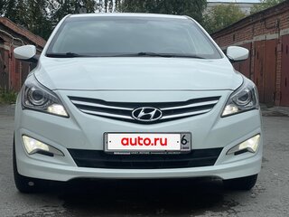 2015 Hyundai Solaris I Рестайлинг, белый, 1500000 рублей, вид 5