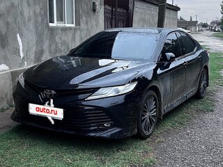 2020 Toyota Camry VIII (XV70), чёрный, 2480000 рублей, вид 2