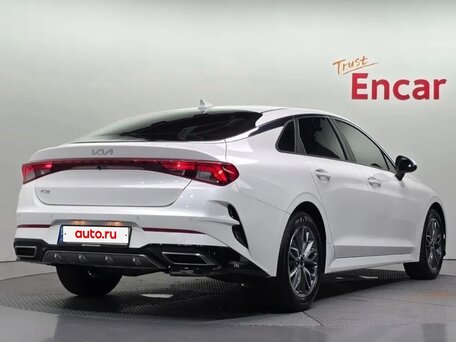 2022 Kia K5 LPi III, белый, 2390000 рублей, вид 4