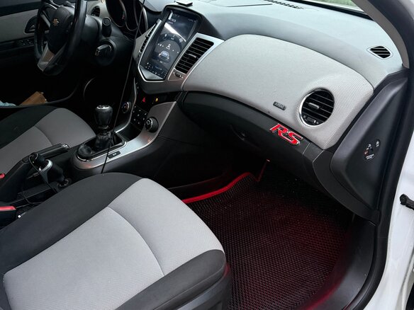 2012 Chevrolet Cruze I, белый, 850000 рублей - вид 12