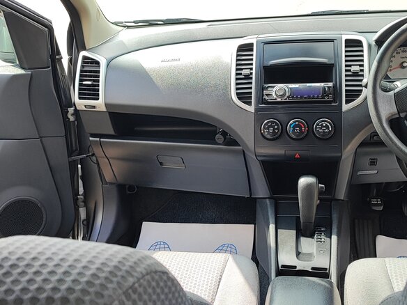 2006 Nissan Wingroad III (Y12), серый, 600000 рублей - вид 23