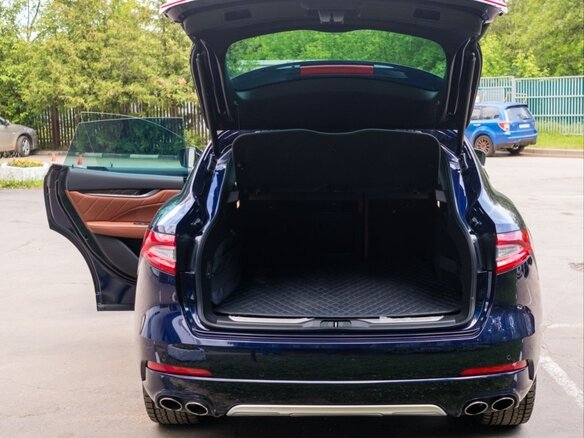 2019 Maserati Levante Diesel I, синий, 5000000 рублей - вид 8