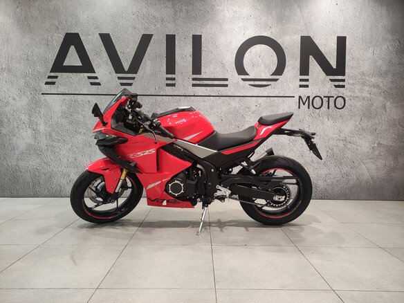 2026 Voge 525RR, красный, 577000 рублей - вид 3