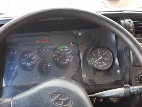 2000 Hyundai Gold, красный, 2000000 рублей, вид 3