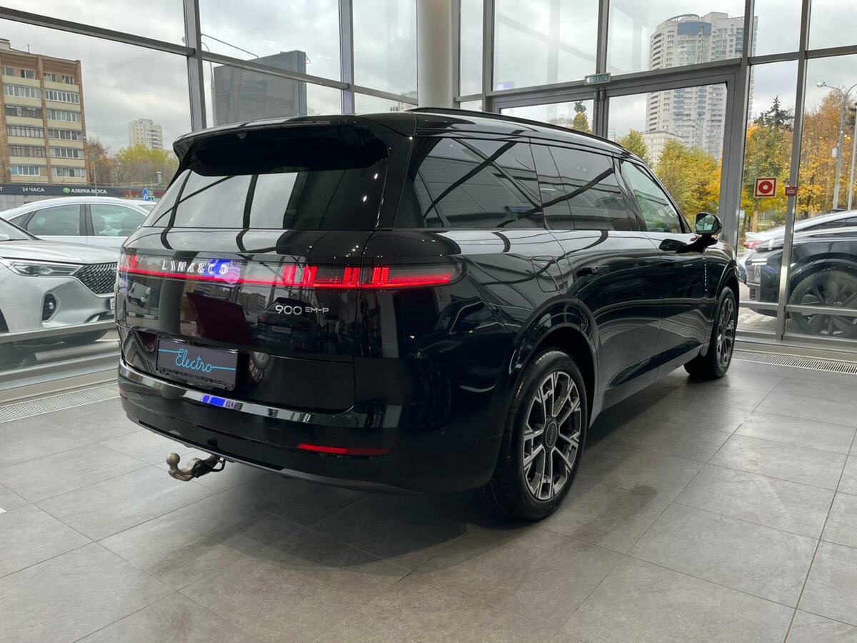 Открыть фотографии: Lynk & Co 900