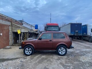 2019 Lada (ВАЗ) 2121 (4x4) I Рестайлинг (2020), коричневый, 750000 рублей, вид 4
