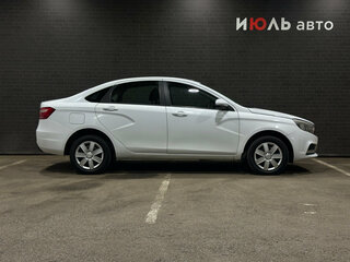 2021 Lada (ВАЗ) Vesta I, белый, 700000 рублей, вид 3