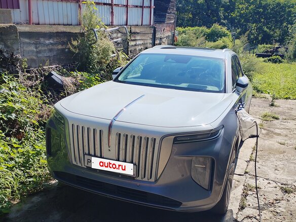 2023 Hongqi E-HS9 120 kWh, серый, 5500000 рублей