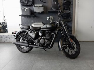 2026 Royal Enfield Classic 350, чёрный, 520000 рублей, вид 2