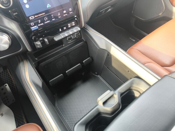 2022 Ram 1500 Quad Cab IV (DS/DJ), чёрный, 8050000 рублей - вид 22