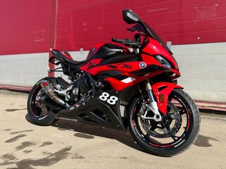 2023 BMW S 1000 RR, красный, 1950000 рублей, вид 4