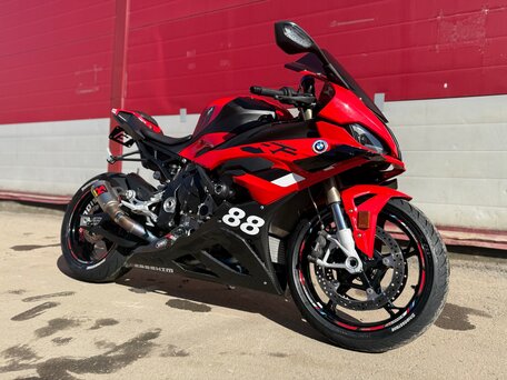 2023 BMW S 1000 RR, красный, 1950000 рублей, вид 4