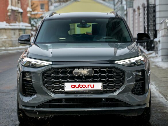 2024 Audi Q6 50 TFSI, серый, 7210000 рублей