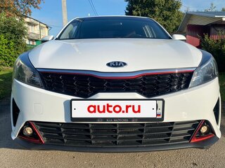 2021 Kia Rio IV Рестайлинг, белый, 1700000 рублей, вид 4