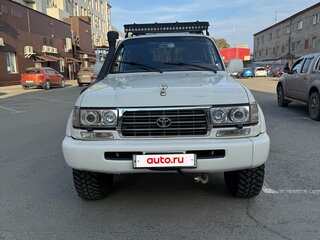 1995 Toyota Land Cruiser 80 Series Рестайлинг, белый, 3000000 рублей, вид 1