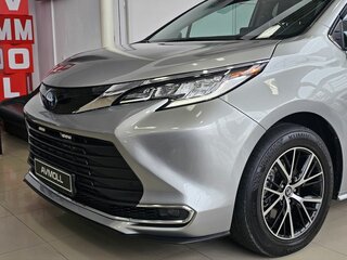 2022 Toyota Sienna IV, серый, 4299000 рублей, вид 3