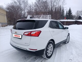 2020 Chevrolet Equinox III, белый, 1950000 рублей, вид 4