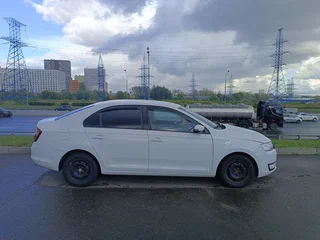 2018 Skoda Rapid I Рестайлинг, белый, 597000 рублей, вид 4