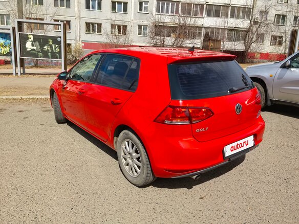 2013 Volkswagen Golf VII, красный, 1250000 рублей - вид 4