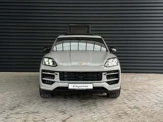 2025 Porsche Cayenne III Рестайлинг, серый, 20500000 рублей, вид 2