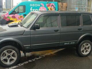 2016 Lada (ВАЗ) 2131 (4x4) I, серый, 620000 рублей, вид 4