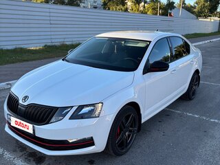 2017 Skoda Octavia III (A7) Рестайлинг, белый, 1410000 рублей, вид 1