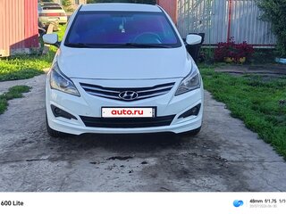 2015 Hyundai Solaris I Рестайлинг, белый, 895000 рублей, вид 2