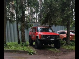 1993 Jeep Cherokee II (XJ), красный, 500000 рублей, вид 5
