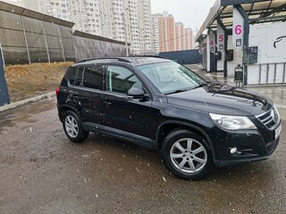 2008 Volkswagen Tiguan I, чёрный, 1050000 рублей, вид 3