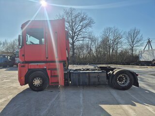 2005 Renault Magnum, красный, 1100000 рублей, вид 3