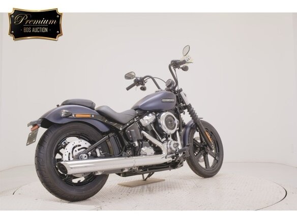 2026 Harley-Davidson Street Bob, синий, 1696000 рублей - вид 4