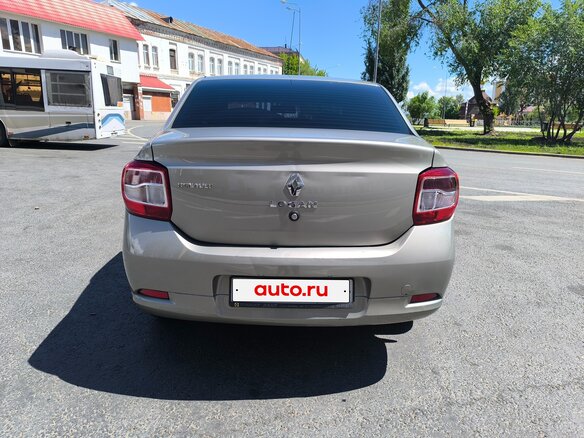 2017 Renault Logan II, золотистый, 800000 рублей - вид 10