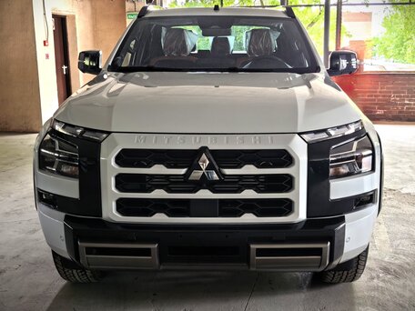 2025 Mitsubishi L200 VI, белый, 6550000 рублей, вид 2