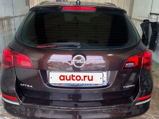 2013 Opel Astra J Рестайлинг, коричневый, 699999 рублей, вид 4