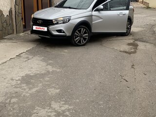 2019 Lada (ВАЗ) Vesta SW Cross I, серебристый, 1400000 рублей, вид 2