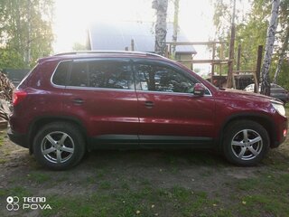 2009 Volkswagen Tiguan I, красный, 1110000 рублей, вид 3