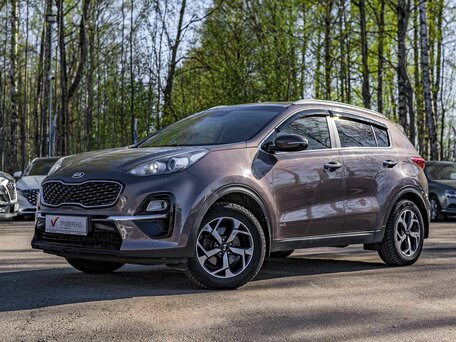 2019 Kia Sportage IV Рестайлинг, коричневый, 1813000 рублей, вид 1