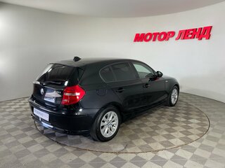 2010 BMW 1 серии 118i I (E81/E82/E87/E88) Рестайлинг, чёрный, 749000 рублей, вид 4