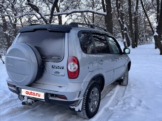 2014 Chevrolet Niva I Рестайлинг, серебристый, 750000 рублей, вид 5