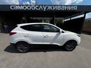 2014 Hyundai ix35 I Рестайлинг, белый, 1200000 рублей, вид 3