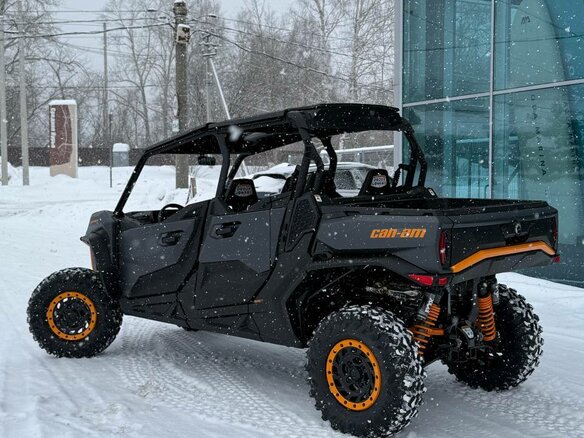 2025 BRP Can-Am Commander Max XT, красный - вид 9